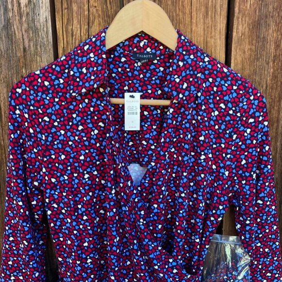 NWT Talbots Rayon Stretch Pullover Dress with little Multi Colored Hearts Size S - Picture 3 of 9